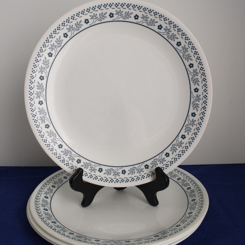 CORELLE BLUEBERRY 4 Dinner Plates Vintage